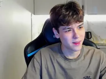 sweetyoops – webcam model profile photo Image 13