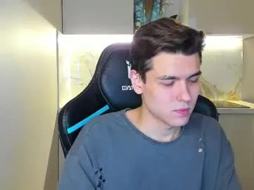 sweetyoops – webcam model profile photo Image 6