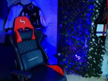 pinkypuppa – webcam model profile photo Image 10