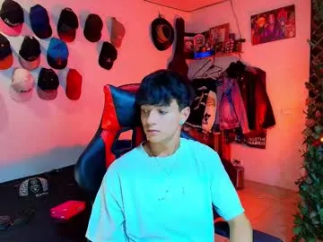 pinkypuppa – webcam model profile photo Image 14