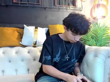 bump_me_baby – webcam model profile photo Image 6