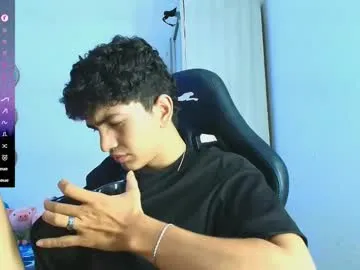 mia_cloudy – webcam model profile photo Image 7