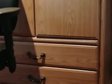 tarantino_girl – webcam model profile photo Image 18