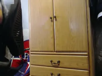 tarantino_girl – webcam model profile photo Image 9