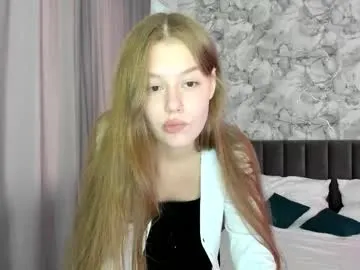 lilly_colins – webcam model profile photo Image 3