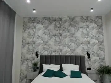 lilly_colins – webcam model profile photo Image 6