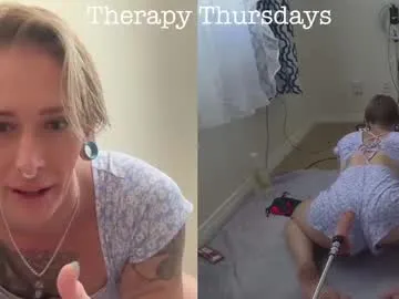 EvelynMills – webcam model profile photo Image 13