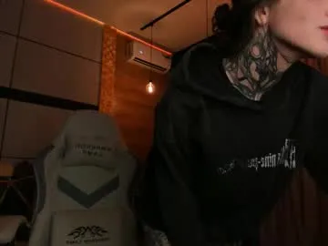 ewagreen – webcam model profile photo Image 4