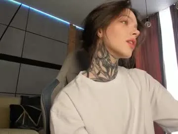 ewagreen – webcam model profile photo Image 6