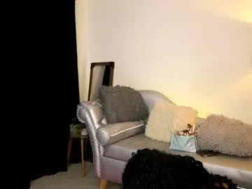 sexxxsirens – webcam model profile photo Image 4