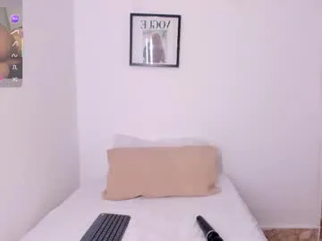 _your_selena_ – webcam model profile photo Image 13