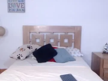 solar_criss – webcam model profile photo Image 4