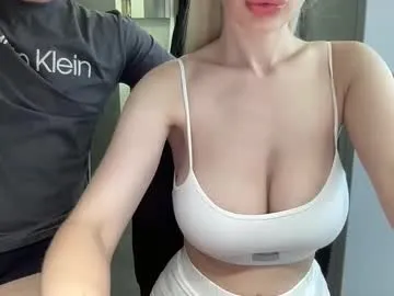 crimsonkitten – webcam model profile photo Image 12