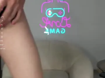 loving_ladies – webcam model profile photo Image 8