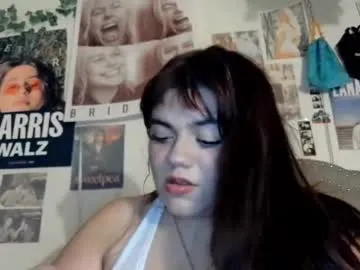 alissyadanger – webcam model profile photo Image 8