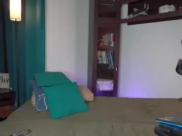 vvioleta_ – webcam model profile photo Image 14