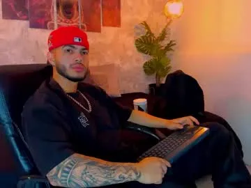 lunatouch – webcam model profile photo Image 12