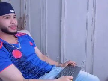 lunatouch – webcam model profile photo Image 3