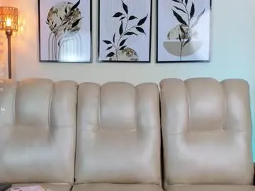 pinkncrazy – webcam model profile photo Image 2