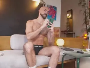 rileylogan – webcam model profile photo Image 10