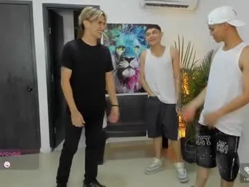 queen_michelle_ – webcam model profile photo Image 16