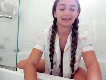 celinayhanck – webcam model profile photo Image 4