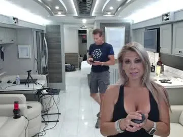 amberjayxox0 – webcam model profile photo Image 7