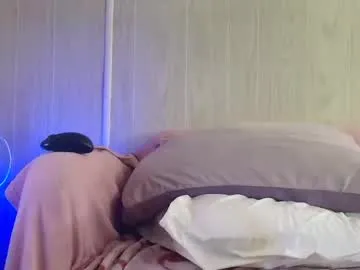 loving_ladies – webcam model profile photo Image 2