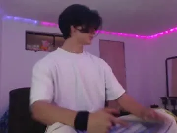 Amanda – webcam model profile photo Image 2