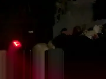 sexy_hot_friends_ – webcam model profile photo Image 2