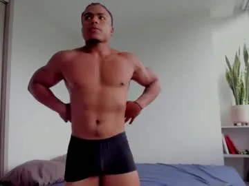 luckaisha – webcam model profile photo Image 11