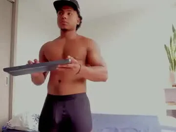 luckaisha – webcam model profile photo Image 13