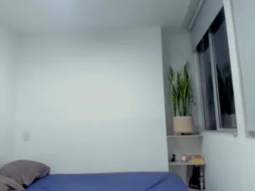 luckaisha – webcam model profile photo Image 19