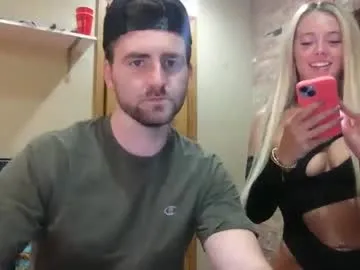 little_sharol – webcam model profile photo Image 3