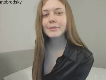 00hottits1991 – webcam model profile photo Image 9