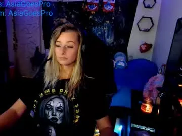 yoursecretgirlfriend963 – webcam model profile photo