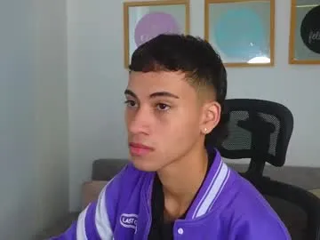 littlejennifer18 – webcam model profile photo Image 10