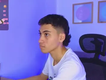 littlejennifer18 – webcam model profile photo Image 11