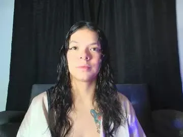 IngridSaint – webcam model profile photo Image 12