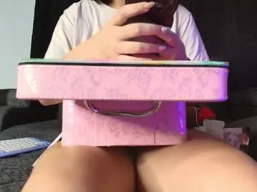 IngridSaint – webcam model profile photo Image 17