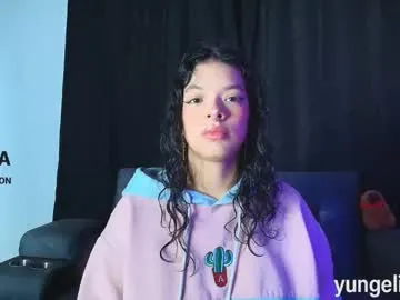 IngridSaint – webcam model profile photo Image 5