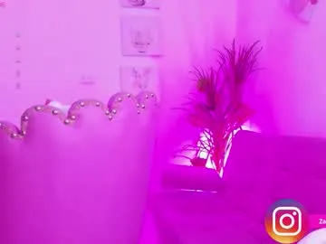 emma_kell – webcam model profile photo Image 17