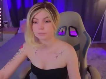 sara_whooops – webcam model profile photo Image 2