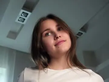 cherry_berry56 – webcam model profile photo Image 11