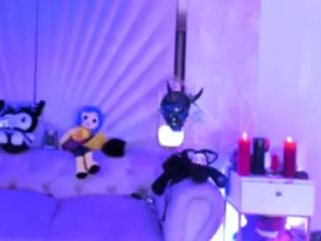 emma_eva1 – webcam model profile photo Image 5