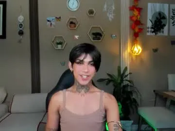 angelsofaurora – webcam model profile photo Image 14