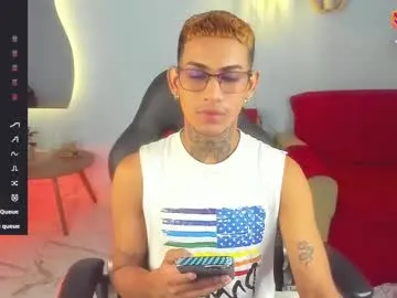 angelsofaurora – webcam model profile photo Image 8