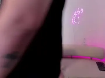 truuuly_yours – webcam model profile photo Image 6