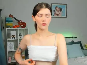 lina_kriss – webcam model profile photo Image 2