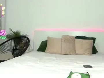 loving_ladies – webcam model profile photo Image 7